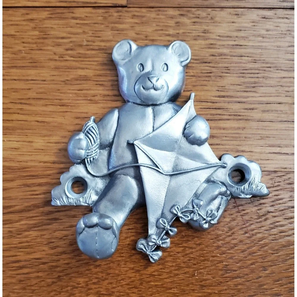Pewter Teddy Bear with Kite Wall Hanger